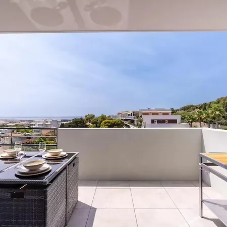 アパート Corniche Proche - Terrasse, Parking, Clim, Wifi セット