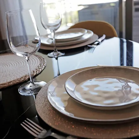 Corniche Proche - Terrasse, Parking, Clim, Wifi アパート *
